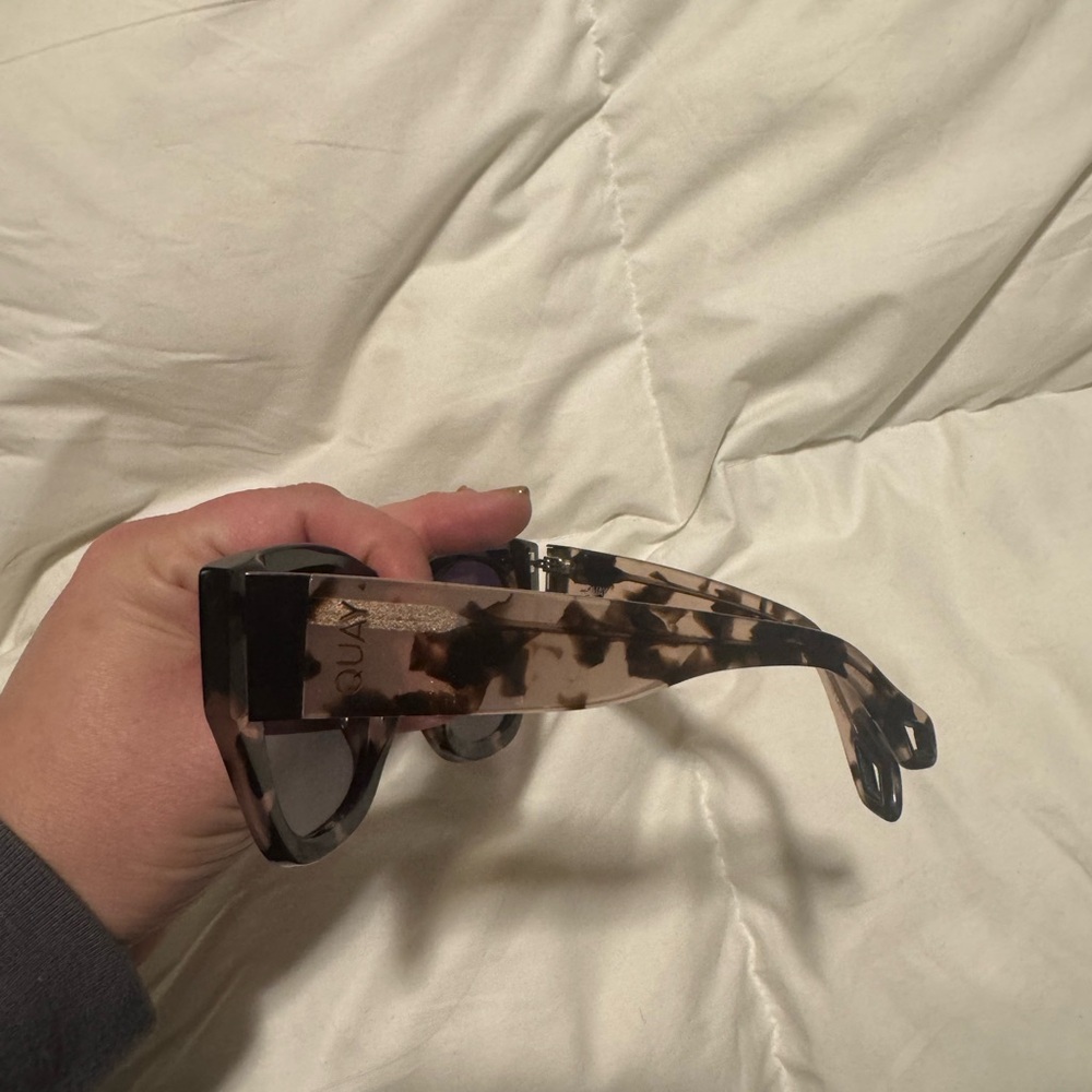Quay Australia Brown Gradient Sunglasses - Picture 2 of 4